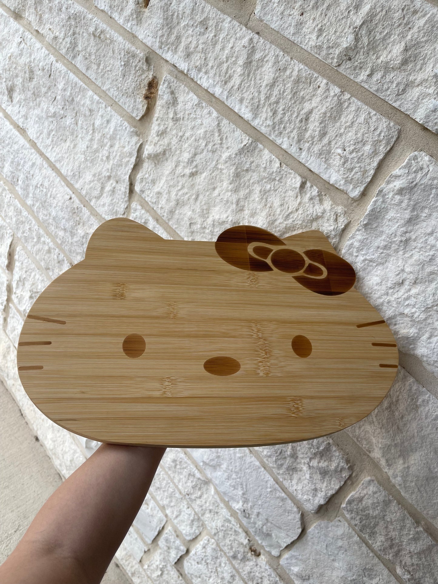 KITTY CUTTING BOARD